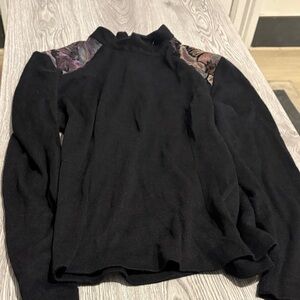 Vintage Black Sweater with Floral Details and zipper at the neck